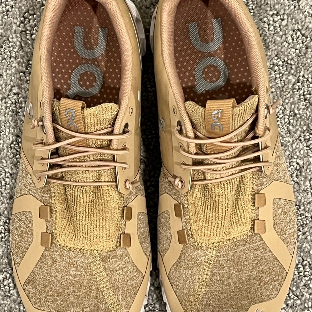 OnCloud Tan Athletic Sneakers